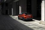 Toyota C-HR Hybrid 2019 года (WW)